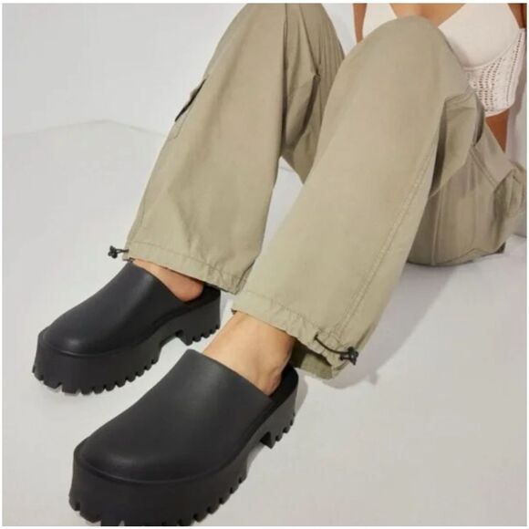Jeffrey Campbell Woman Black Mule Clogs - Picture 1 of 10